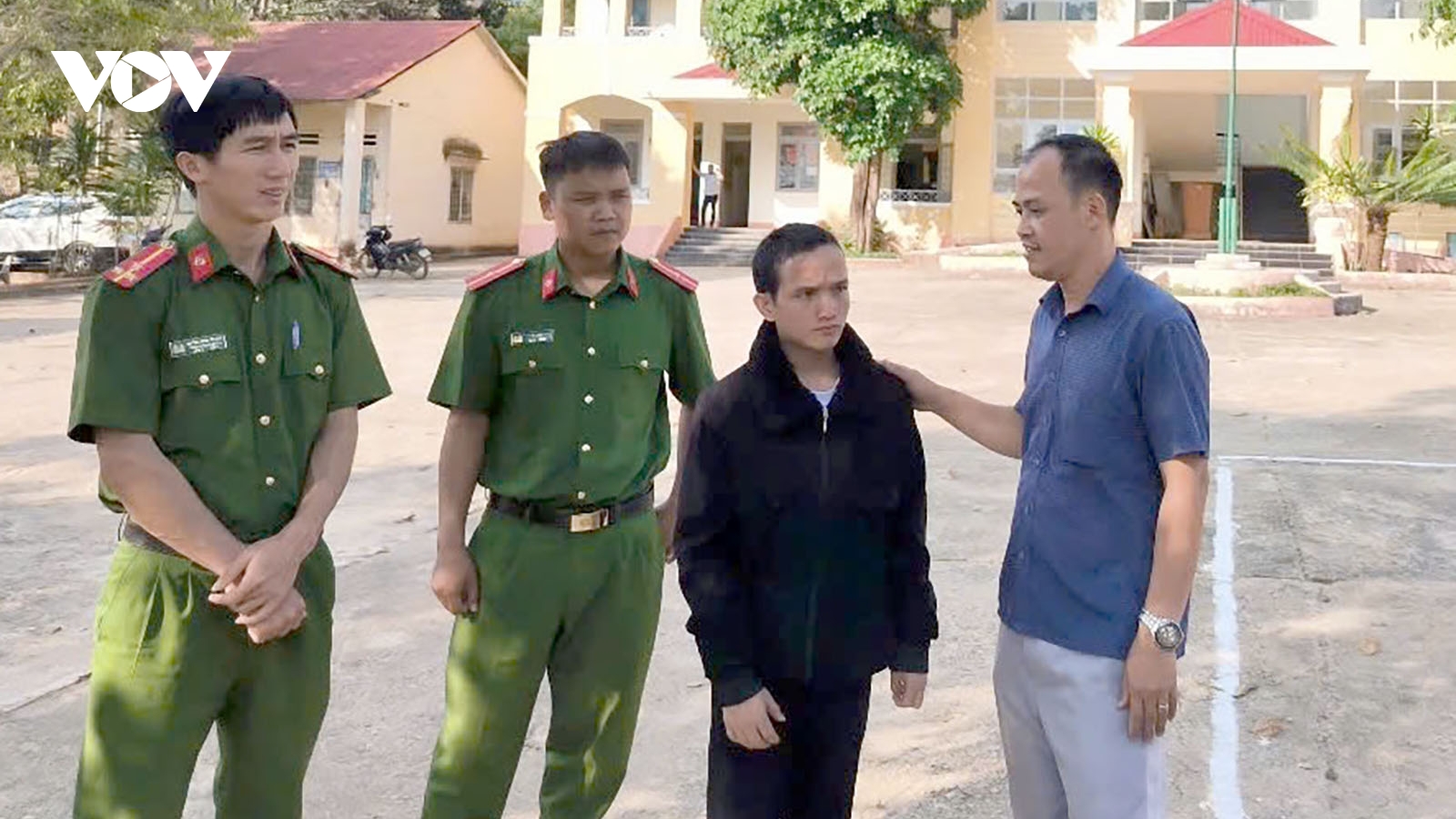 Ba thanh niên ở Kon Tum bị lừa sang Campuchia được về nhà